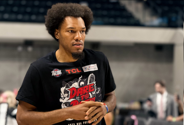 七星策略 场均4.6分！广州唯一敲定小外援是水货？球迷：赶紧退货换奥迪